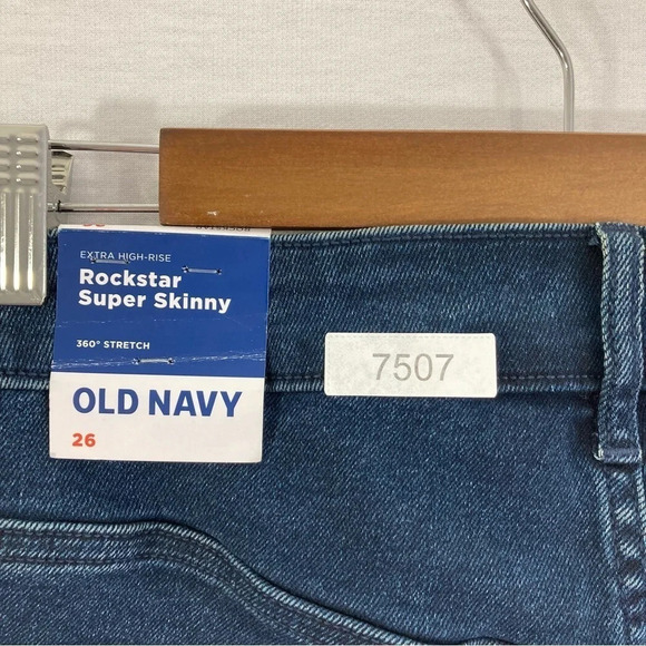 NWT Old Navy Button Fly Rockstar Super Skinny Extra High Rise Jeans Size 26 plus - Picture 11 of 11